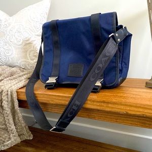 Coach Messenger Bag (unisex)